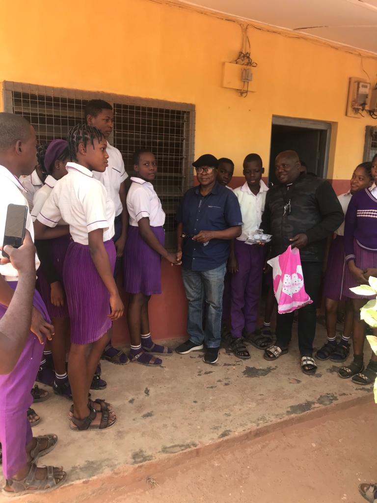 Ase secondary school receiving glasses3